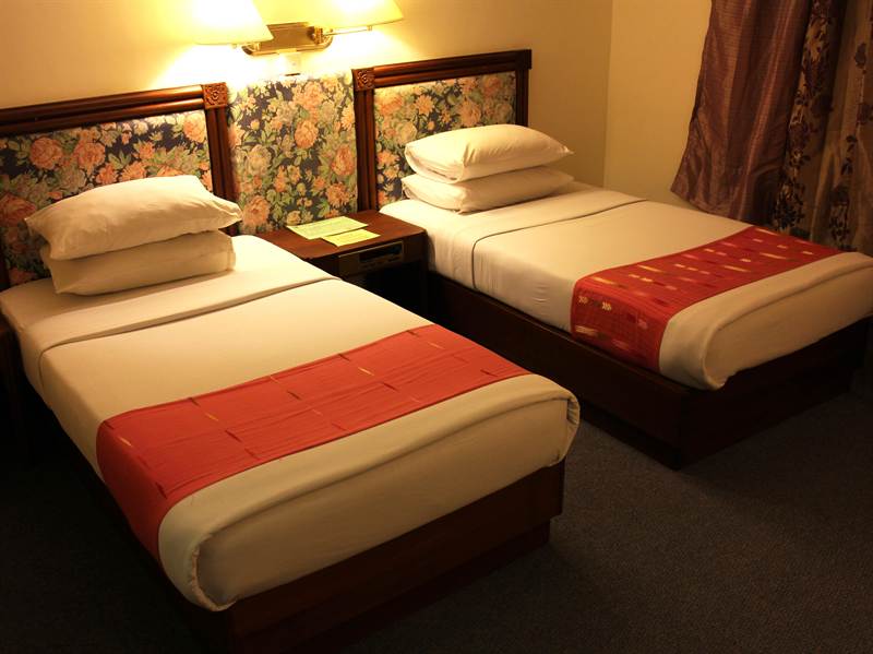 Alfa Hotel Yangon Myanmar - guest room